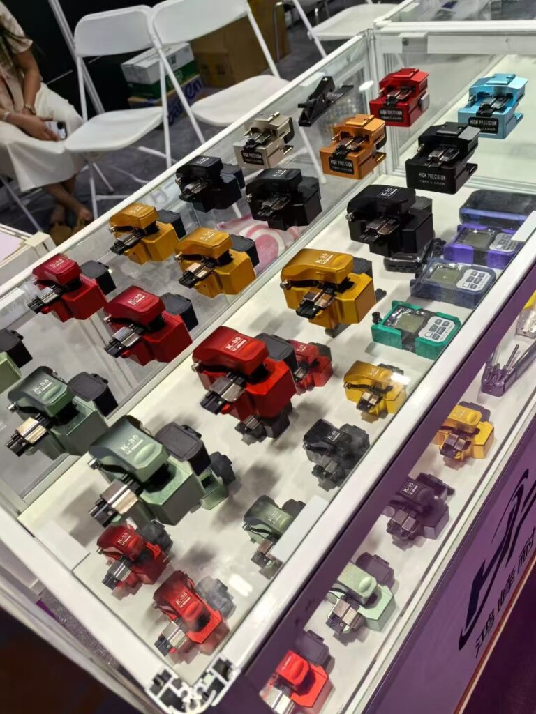 Fiber Cleaver K-35 Precision Test fiber cleaver k 35 precision test.jpg