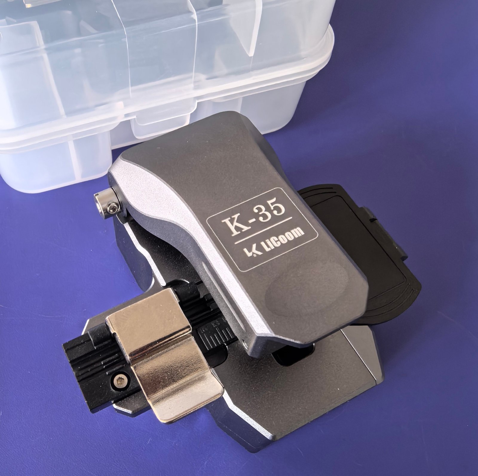 K-35 one-step fiber cleaver in gray by Licoom